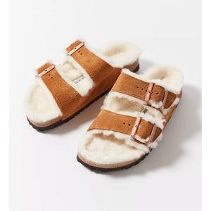 Birkenstock Shearling Arizona sandals in Mink, size 37 N, 6.5-7
